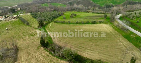 Земельный участок 236650м² в Чивителла дель Тронто, Италия № 251003 6