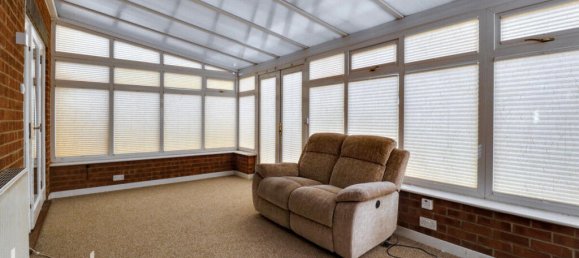 4 bedrooms House in Grays, United Kingdom No. 4966 5