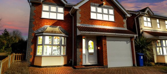 4 bedrooms House in Grays, United Kingdom No. 4966 36