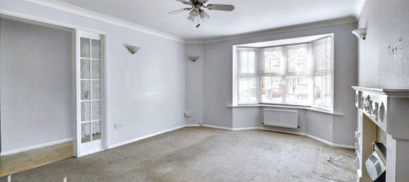 4 bedrooms House in Grays, United Kingdom No. 4966 40