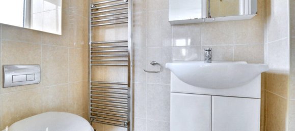 4 bedrooms House in Grays, United Kingdom No. 4966 18