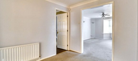 4 bedrooms House in Grays, United Kingdom No. 4966 41