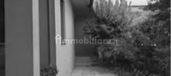 3 bedrooms House in Vicenza, Italy No. 307966 8