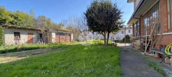 Villa de 4 habitaciónes en Calvisano, Italy No. 38320 3