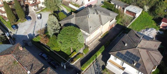 Villa de 4 habitaciónes en Calvisano, Italy No. 38320 9