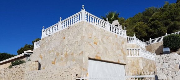 4 bedrooms Villa in Calpe, Spain No. 1588 3