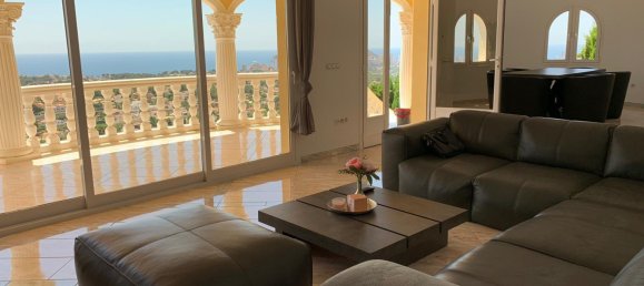 4 bedrooms Villa in Calpe, Spain No. 1588 2