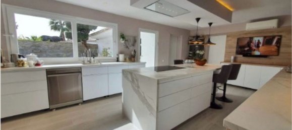 4 غرف نوم منزل في Benalmadena, Spain رقم 38610 22