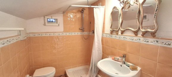 Villa de 8 habitaciónes en Arezzo, Italy No. 167231 28