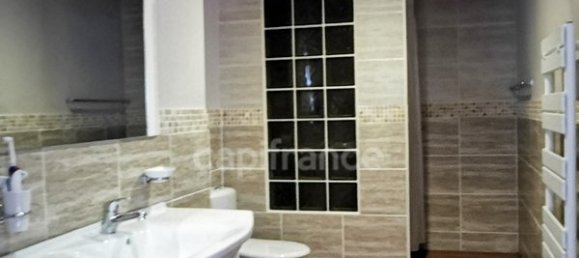 5 bedrooms House in Bonneuil, France No. 96105 3