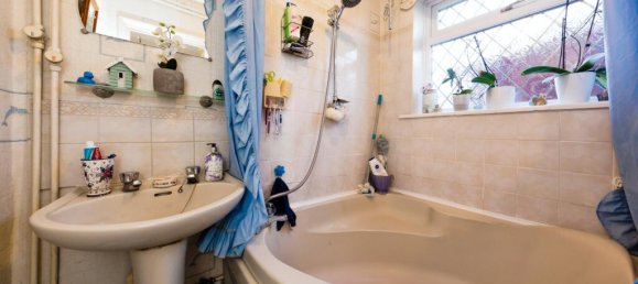 3 bedrooms Commercial property in New Addington, United Kingdom No. 8111 11