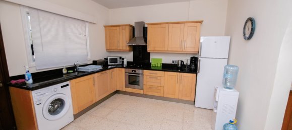 3 bedrooms Villa in Coral Bay, Cyprus No. 916 4