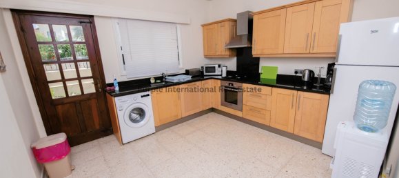 3 bedrooms Villa in Coral Bay, Cyprus No. 916 18