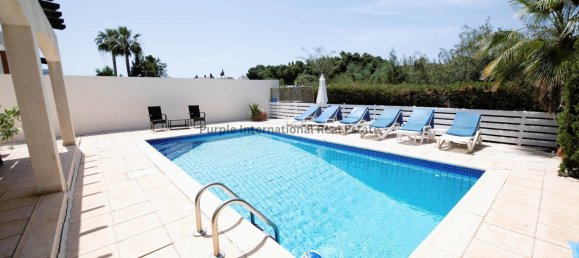 3 bedrooms Villa in Coral Bay, Cyprus No. 916 7