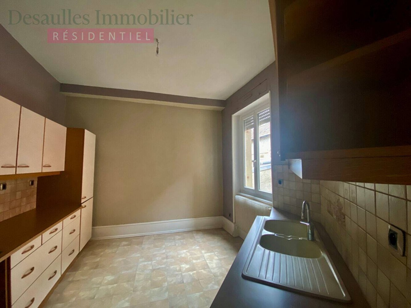 Bâtiment à Colmar, France 188m² No. 152657