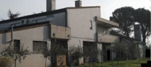 7-salle Appartement à Padua, Italy No. 15410 5