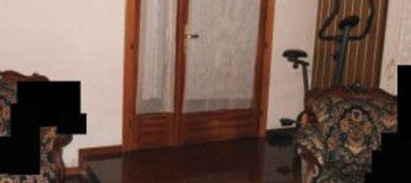 7-salle Appartement à Padua, Italy No. 15410 10