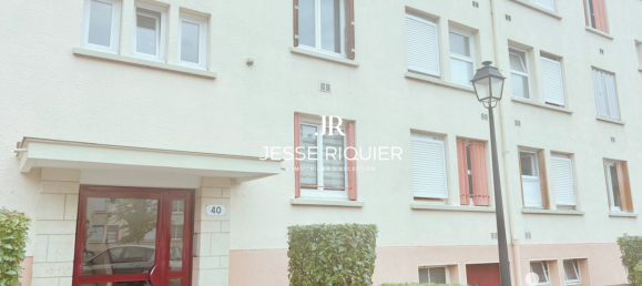 3 bedrooms Apartment in Le Mesnil-le-Roi, France No. 317858 10