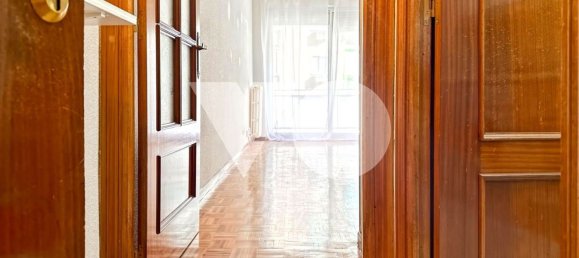 2 bedrooms Apartment in Madrid, Spain No. 152671 3