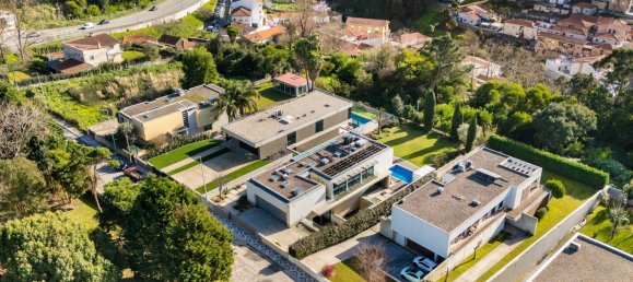 5 bedrooms Castles in Vila Nova de Gaia, Portugal No. 95467 3