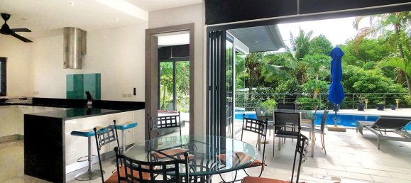 4 bedrooms Cafe / restaurant in Phuket, Thailand No. 6702 6