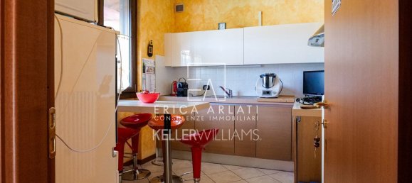 3 bedrooms House in Faloppio, Italy No. 361976 9