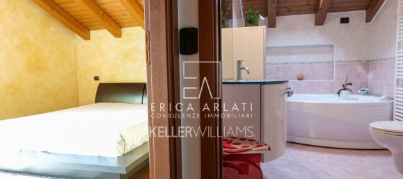 3 bedrooms House in Faloppio, Italy No. 361976 20