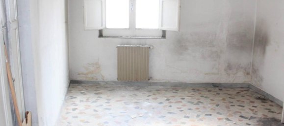 Casa de 3 divisões em Santeramo in Colle, Italy N.º 133642 7