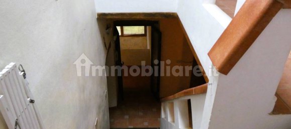 3 Schlafzimmer Haus in Capraia e Limite, Italy, Nr. 196654 9