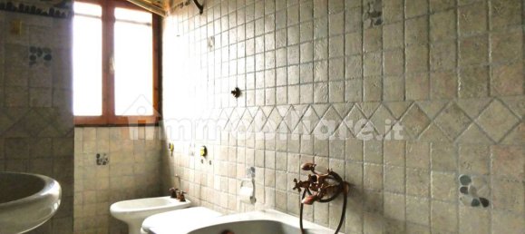 3 Schlafzimmer Haus in Capraia e Limite, Italy, Nr. 196654 17