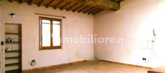 3 Schlafzimmer Haus in Capraia e Limite, Italy, Nr. 196654 10