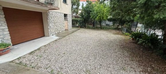 8 rooms Apartment in Treviso, Italy No. 301646 6