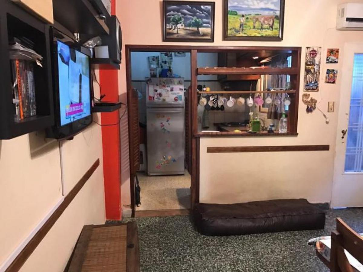 2 bedrooms House in General San Martin, Argentina No. 7236