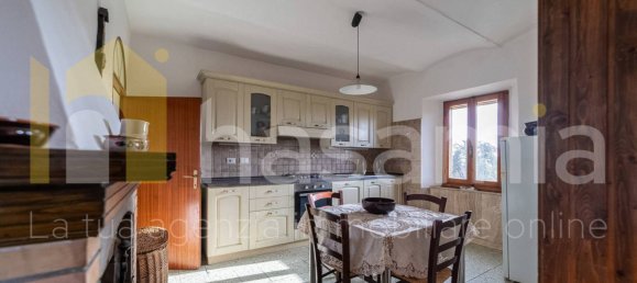 3 bedrooms Apartment in Manciano, Italy No. 115447 9