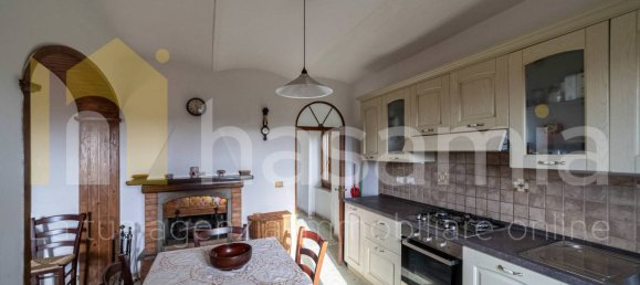 3 bedrooms Apartment in Manciano, Italy No. 115447 8