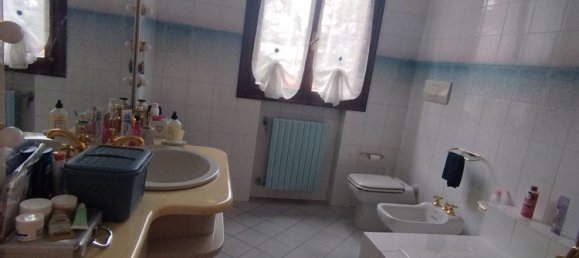 4-Zimmer Haus in Spilamberto, Italy, Nr. 98184 9