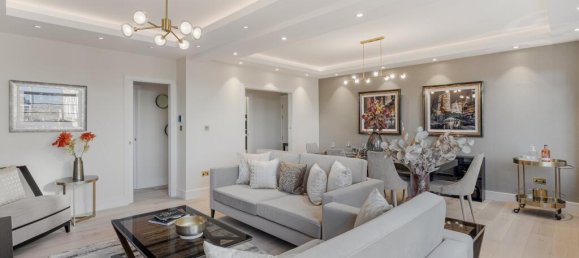 3 bedrooms Apartment in London, United Kingdom No. 13280 4