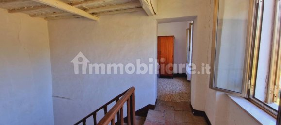 3 bedrooms House in Guardea, Italy No. 122445 4