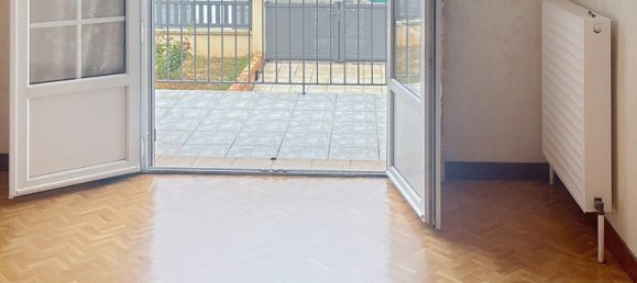 Casa de 3 dormitorios en Neuville-de-Poitou, France No. 281909 6