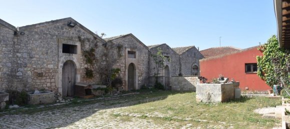 5-Zimmer Villa in Rosolini, Italy, Nr. 234902 13