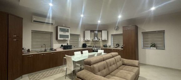 2 Schlafzimmer Maisonette-Wohnung in Xghajra, Malta, Nr. 8186 5