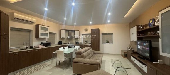 2 Schlafzimmer Maisonette-Wohnung in Xghajra, Malta, Nr. 8186 4