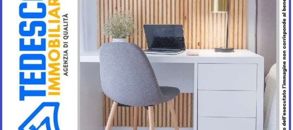 مرآب في Benevento, Italy 39متر مربع رقم 308067 36