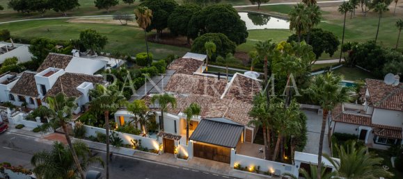 5 bedrooms Villa in Marbella, Spain No. 104301 14