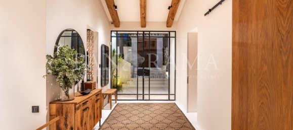 5 bedrooms Villa in Marbella, Spain No. 104301 34