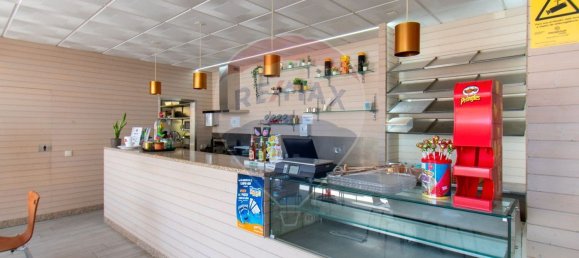 135m² Commercial property in Matosinhos, Portugal No. 36901 15