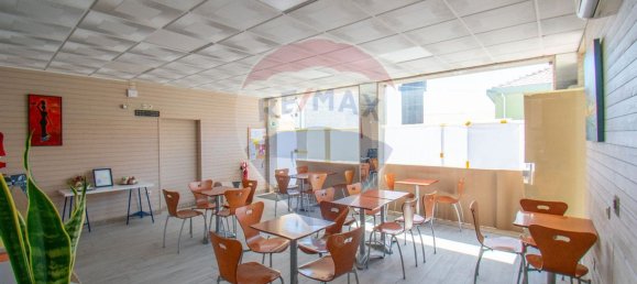 135m² Commercial property in Matosinhos, Portugal No. 36901 7