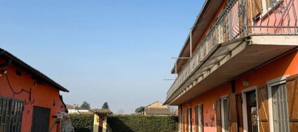 6 bedrooms Villa in Lomello, Italy No. 373815 19