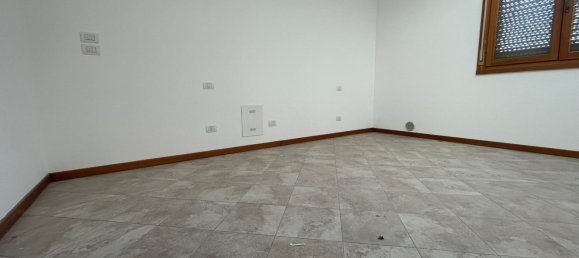 4 rooms Duplex in Istrana, Italy No. 58775 6