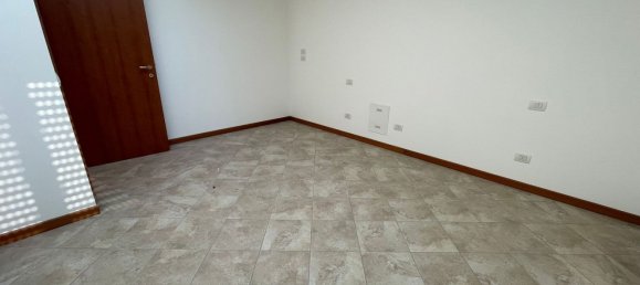 4 rooms Duplex in Istrana, Italy No. 58775 7